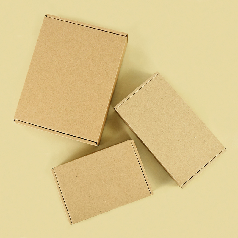 茶色のクラフト紙のギフト包装箱,段ボール箱,クリスマスギフト - Wedding Supply.Box のレビューと価格
