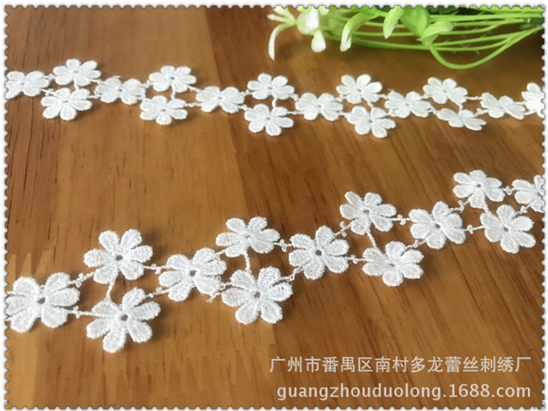 花とレースの刺繍が施されたポリエステルドレス,2ヤード,結婚 - Wedding Water Supply のレビューと価格